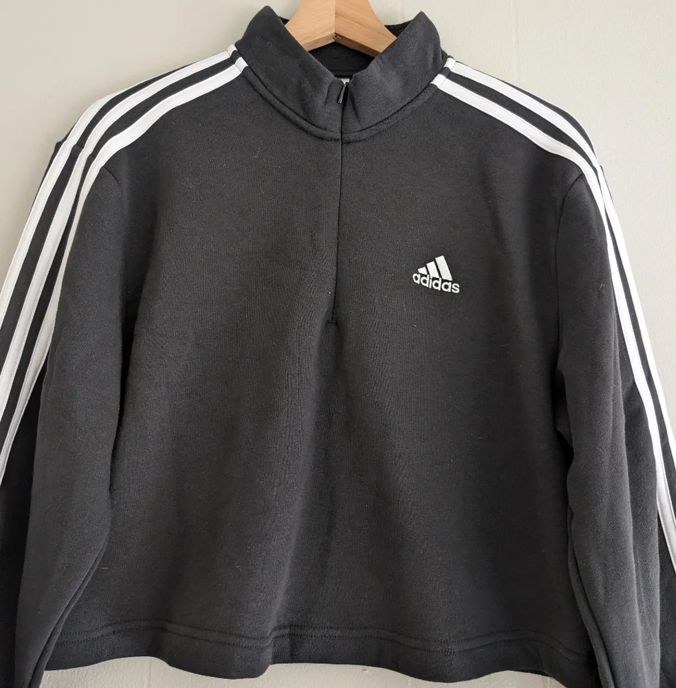 NWT Adidas Cropped Fleece - Picture 4 of 9